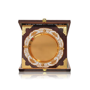 Round Plaque with Golden Plate