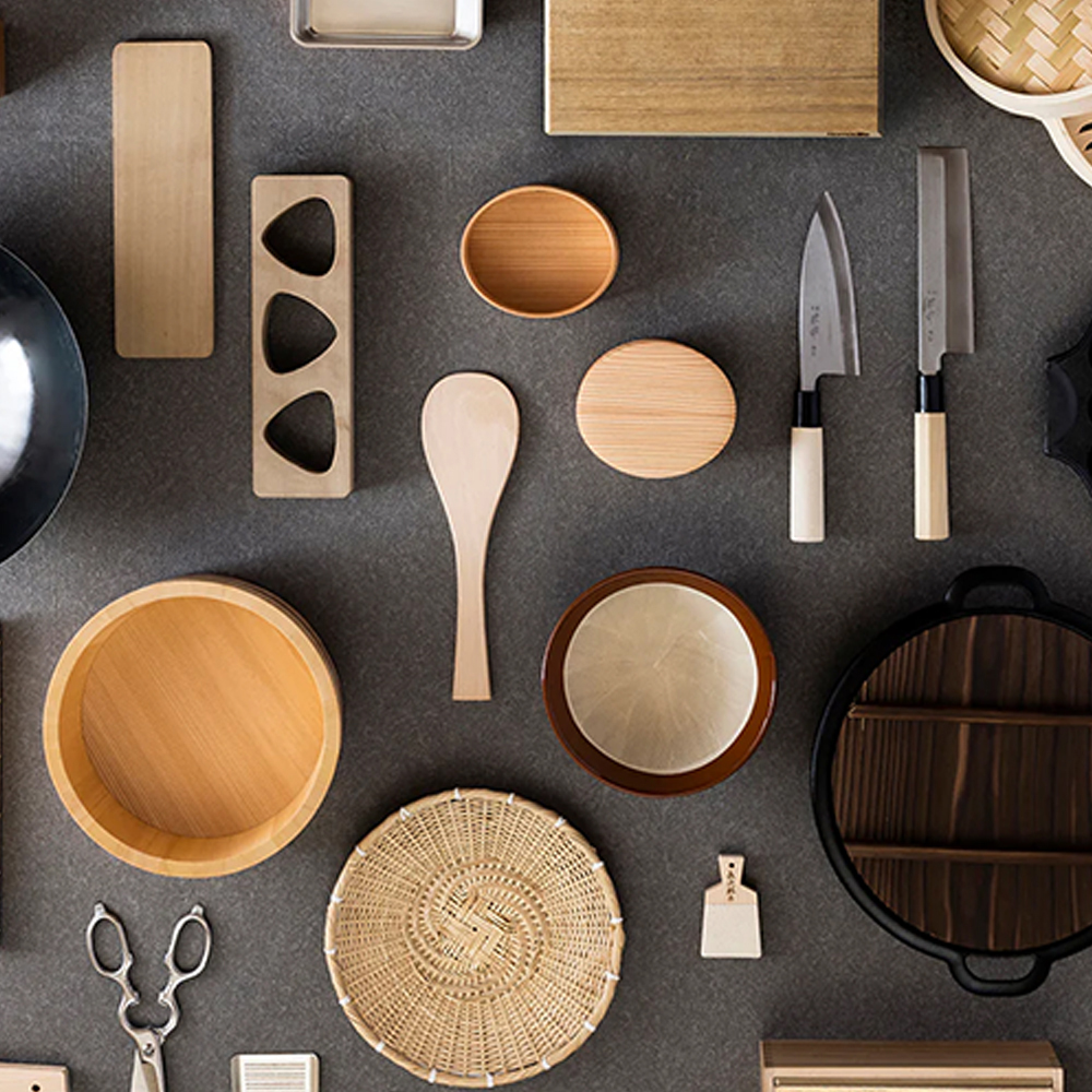 KITCHEN / KITCHENWARES